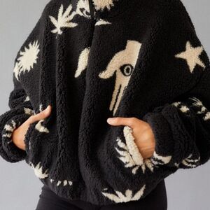Urban Outfitters Olivia Evil Eye Printed Sherpa Zip Up Jacket Sweater Med RARE